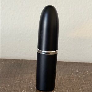 New MAC Cosmetics Matte lipstick in rubywoo